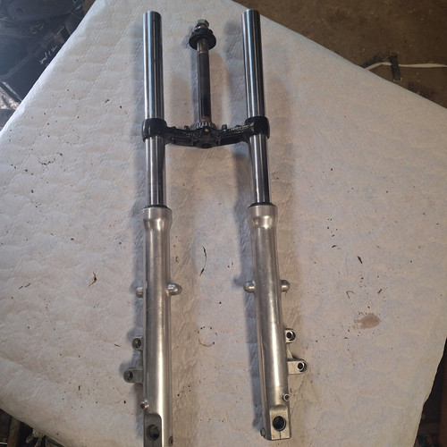 Fourche kawasaki 550 - fourche, zephyr